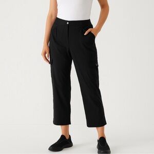 CHICOS ZENERGY NEEMA EMMA CARGO CROP BLACK CAMPING 2 LARGE UTILITY TRAVEL NWT